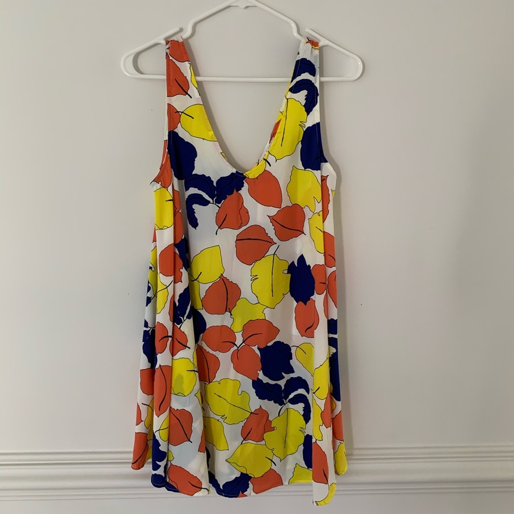 Leaf pattern dress
